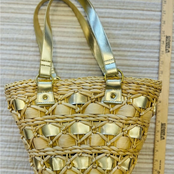 Payless Cornhusk and Gold Vintage Purse - Picture 2 of 6